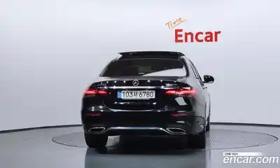 Mercedes-Benz E-Class 2022 2.0 Автомат в Москве № 142589, миниатюра 4