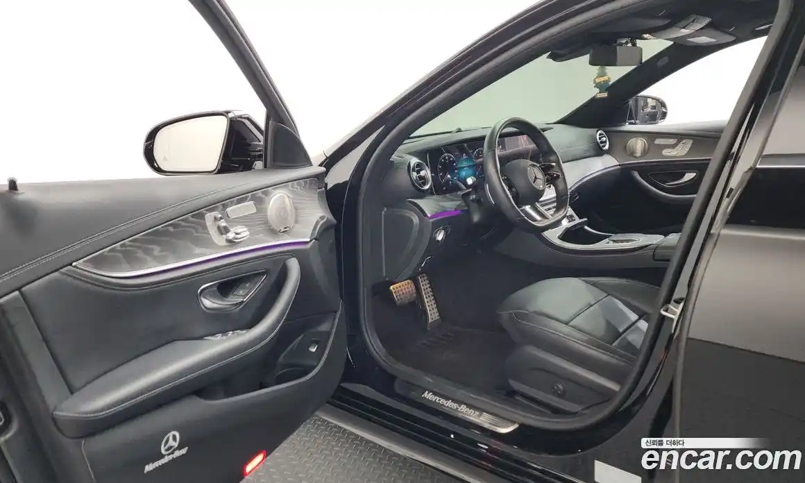 Mercedes-Benz E-Class 2022 2.0 Автомат в Москве № 142589, фото 10