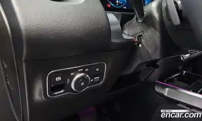 Mercedes-Benz GLB-Class 2021 2.0 Автомат в Москве № 142768, миниатюра 6