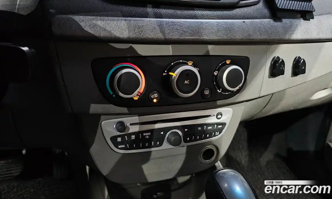 Renault SM3 2011 1.6 Автомат в Москве № 150501, фото 15