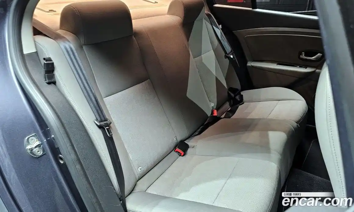 Renault SM3 2011 1.6 Автомат в Москве № 150501, фото 10