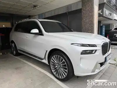 BMW X7, 2025