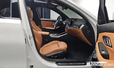 BMW 3-Series 2024 2.0 Автомат в Москве № 153408, миниатюра 2