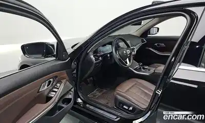 BMW 3-Series 2021 2.0 Автомат в Москве № 158034, миниатюра 11