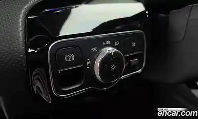 Mercedes-Benz A-Class 2023 2.0 Автомат в Москве № 160172, миниатюра 11