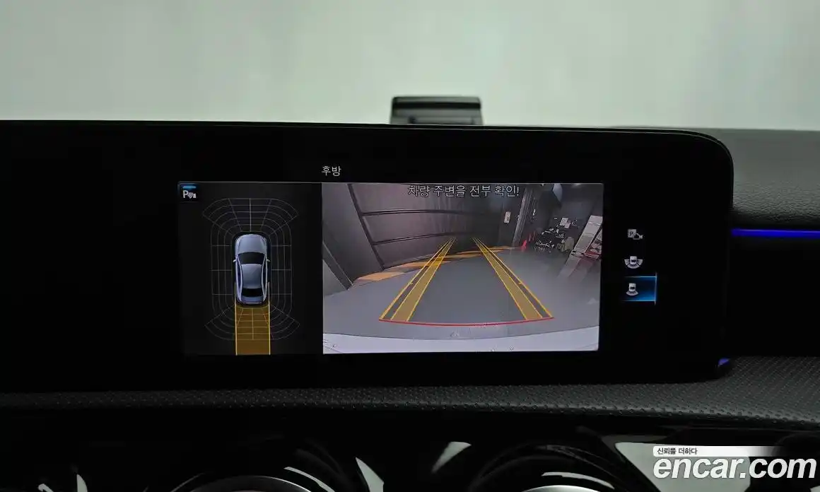 Mercedes-Benz A-Class 2023 2.0 Автомат в Москве № 160172, фото 15