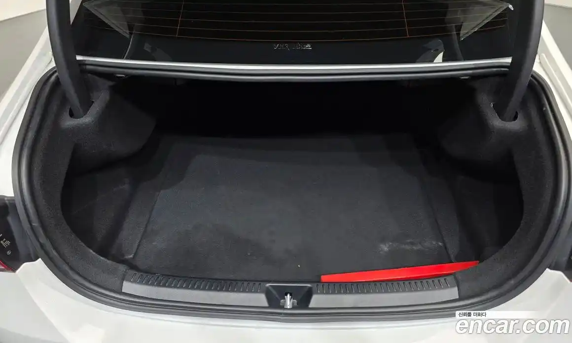 Mercedes-Benz A-Class 2023 2.0 Автомат в Москве № 160172, фото 19