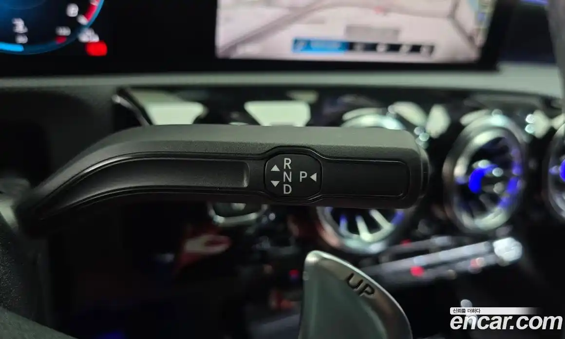 Mercedes-Benz A-Class 2023 2.0 Автомат в Москве № 160172, фото 20