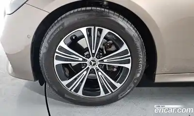 Mercedes-Benz E-Class 2025 2.0 Автомат в Москве № 160277, миниатюра 4