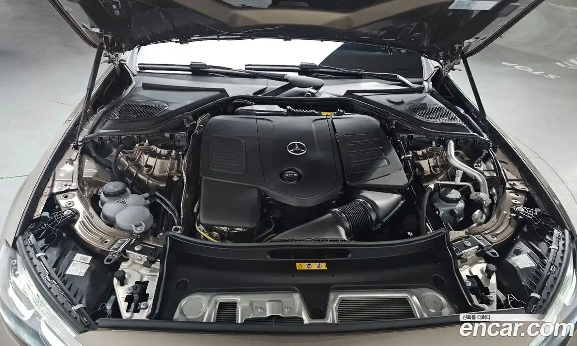 Mercedes-Benz E-Class 2025 2.0 Автомат в Москве № 160277, фото 5