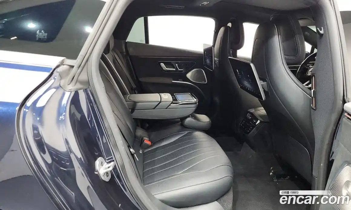 Mercedes-Benz EQS 2022 0.3 Автомат в Москве № 162065, фото 11