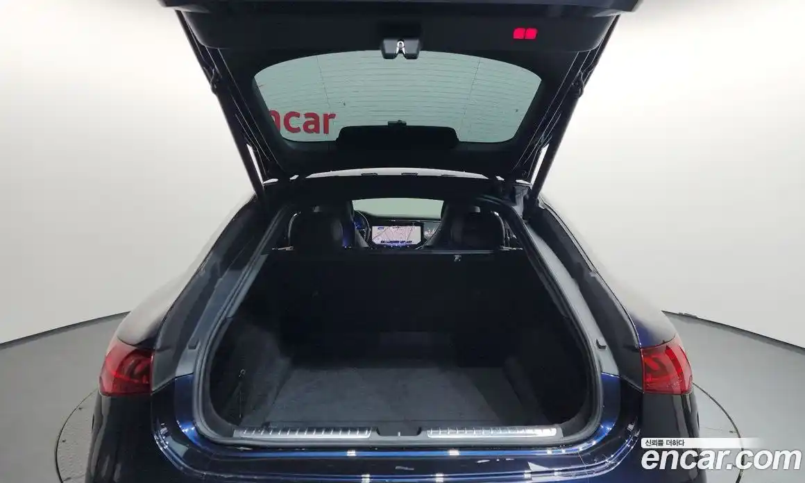 Mercedes-Benz EQS 2022 0.3 Автомат в Москве № 162065, фото 12