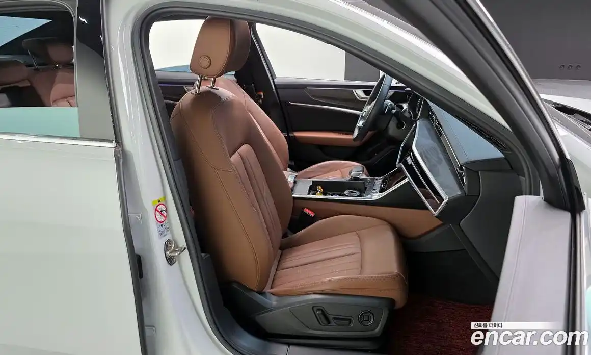 Audi A6 2023 2.0 Автомат в Москве № 162779, фото 18