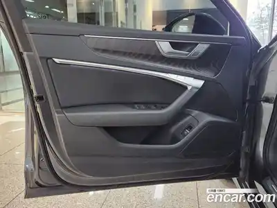 Audi A6 2021 2.0 Автомат в Москве № 164081, миниатюра 11