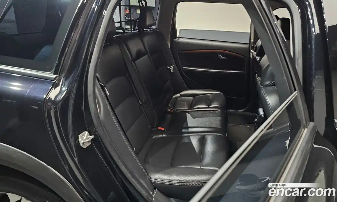 Volvo XC70 2015 2.0 Автомат в Москве № 164601, фото 12