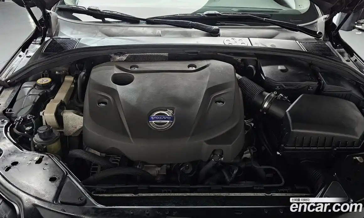 Volvo XC70 2015 2.0 Автомат в Москве № 164601, фото 6