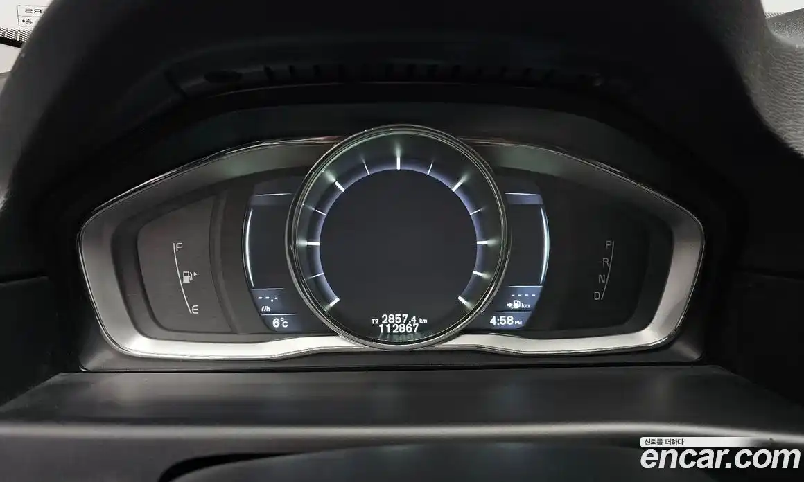 Volvo XC70 2015 2.0 Автомат в Москве № 164601, фото 8