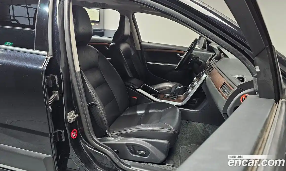 Volvo XC70 2015 2.0 Автомат в Москве № 164601, фото 10