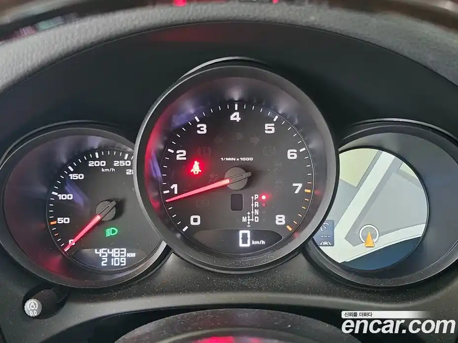 Porsche Macan 2021 2.0 Автомат в Москве № 165230, фото 6