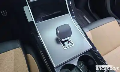 Land Rover Range-Rover Velar 2025 3.0 Автомат в Москве № 166078, миниатюра 3