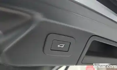 Land Rover Range-Rover Velar 2025 3.0 Автомат в Москве № 166078, миниатюра 4