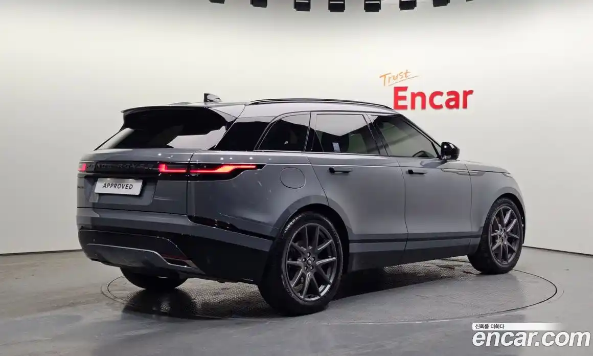 Land Rover Range-Rover Velar 2025 3.0 Автомат в Москве № 166078, фото 6