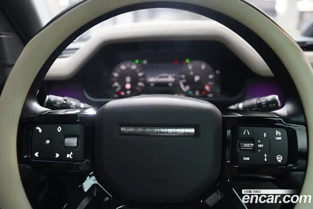 Land Rover Defender 2023 3.0 Автомат в Москве № 166741, фото 16