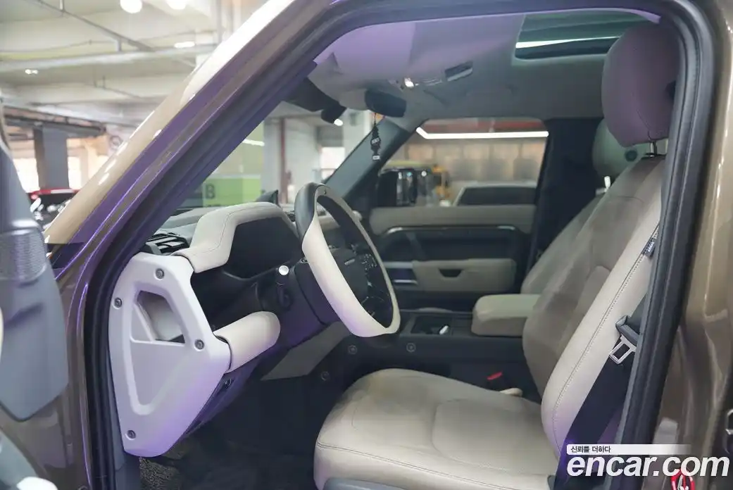 Land Rover Defender 2023 3.0 Автомат в Москве № 166741, фото 7