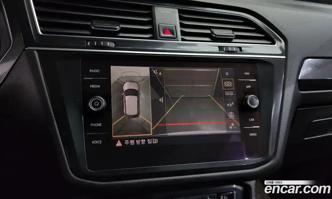 Volkswagen Tiguan 2018 2.0 Автомат в Москве № 168594, фото 5