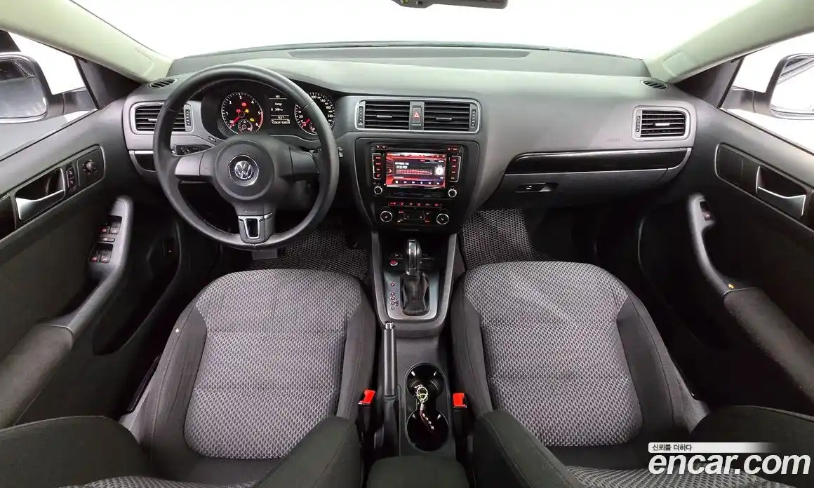 Volkswagen Jetta 2012 2.0 Автомат в Москве № 169058, фото 13