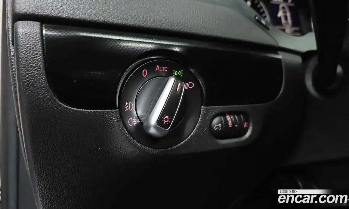 Volkswagen Jetta 2012 2.0 Автомат в Москве № 169058, фото 9