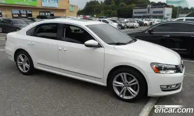 Volkswagen Passat 2012 2.0 Автомат в Москве № 169314, миниатюра 2