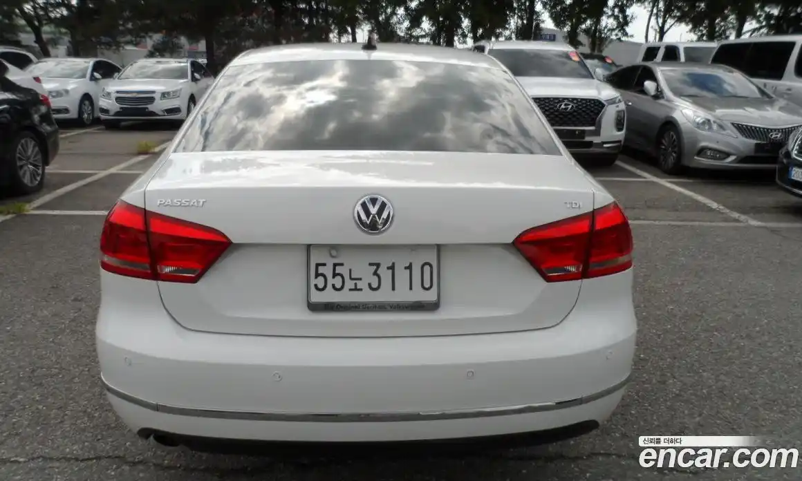 Volkswagen Passat 2012 2.0 Автомат в Москве № 169314, фото 4