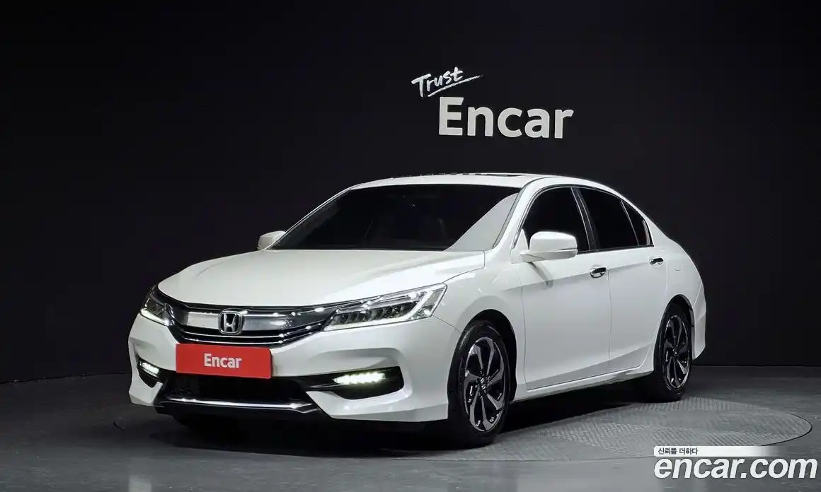 Honda Accord 2016 2.4 Автомат в Москве № 170635, фото 4