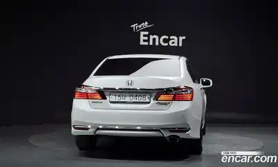 Honda Accord 2016 2.4 Автомат в Москве № 170635, миниатюра 7