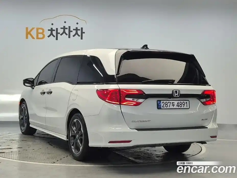 Honda Odyssey 2022 3.5 Автомат в Москве № 170700, фото 4