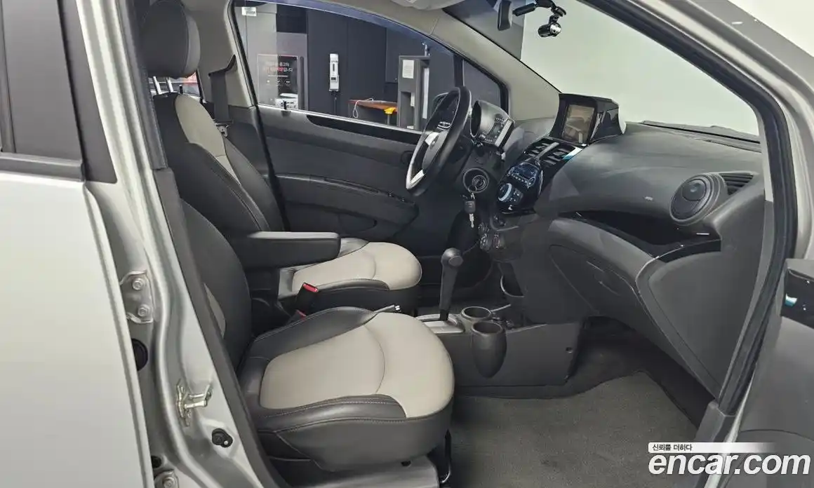 Chevrolet Spark 2012 1.0 Автомат в Москве № 171982, фото 11