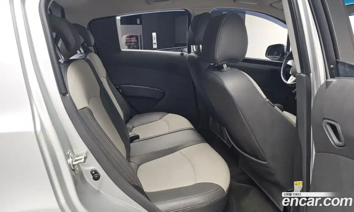 Chevrolet Spark 2012 1.0 Автомат в Москве № 171982, фото 12