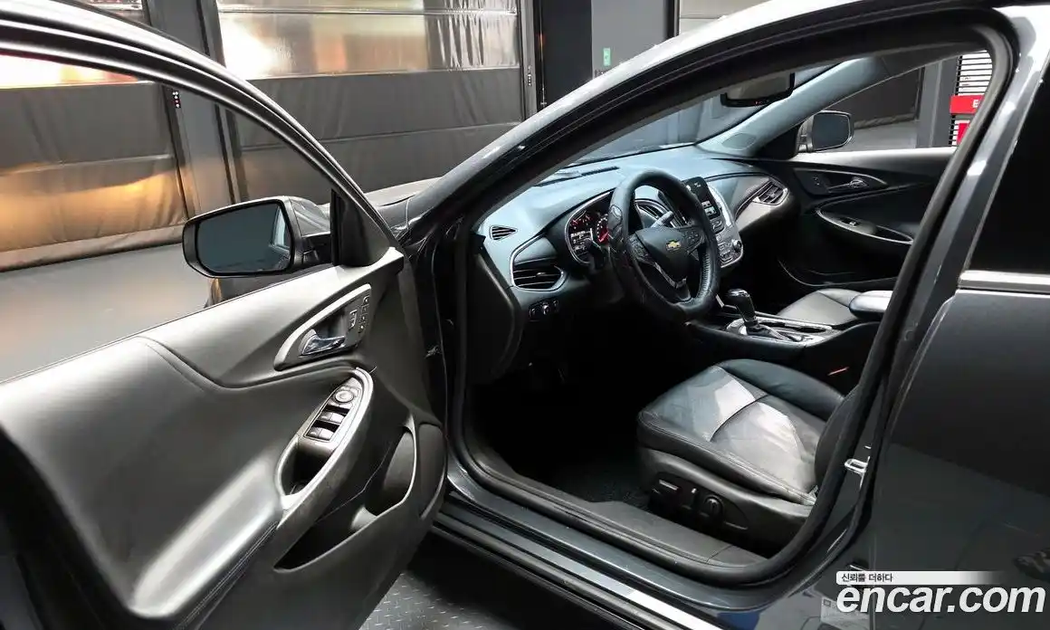 Chevrolet Malibu 2017 2.0 Автомат в Москве № 174972, фото 16