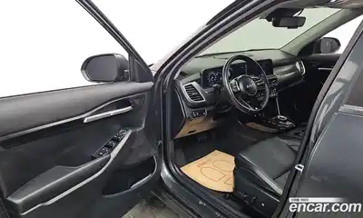 Kia Seltos 2024 1.6 Автомат в Москве № 17517, миниатюра 10