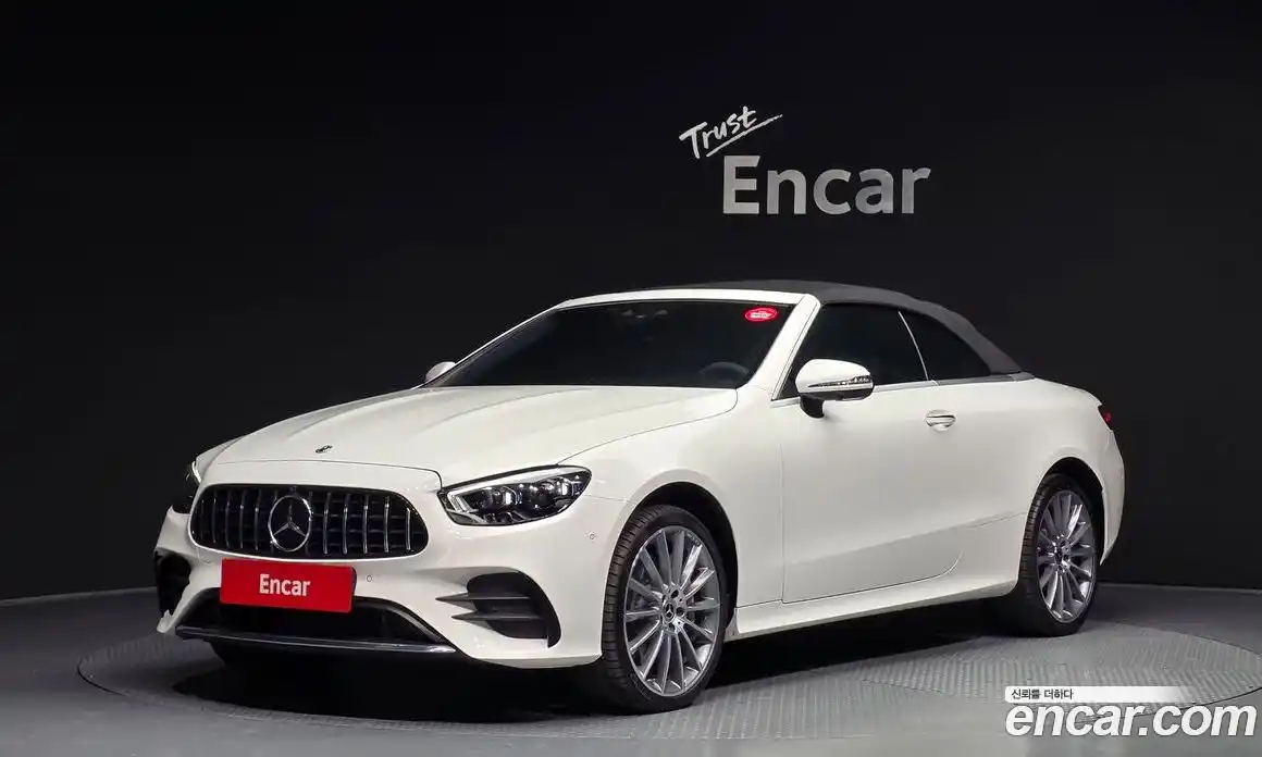 Mercedes-Benz E-Class 2023 3.0 Автомат в Москве № 175199, фото 19