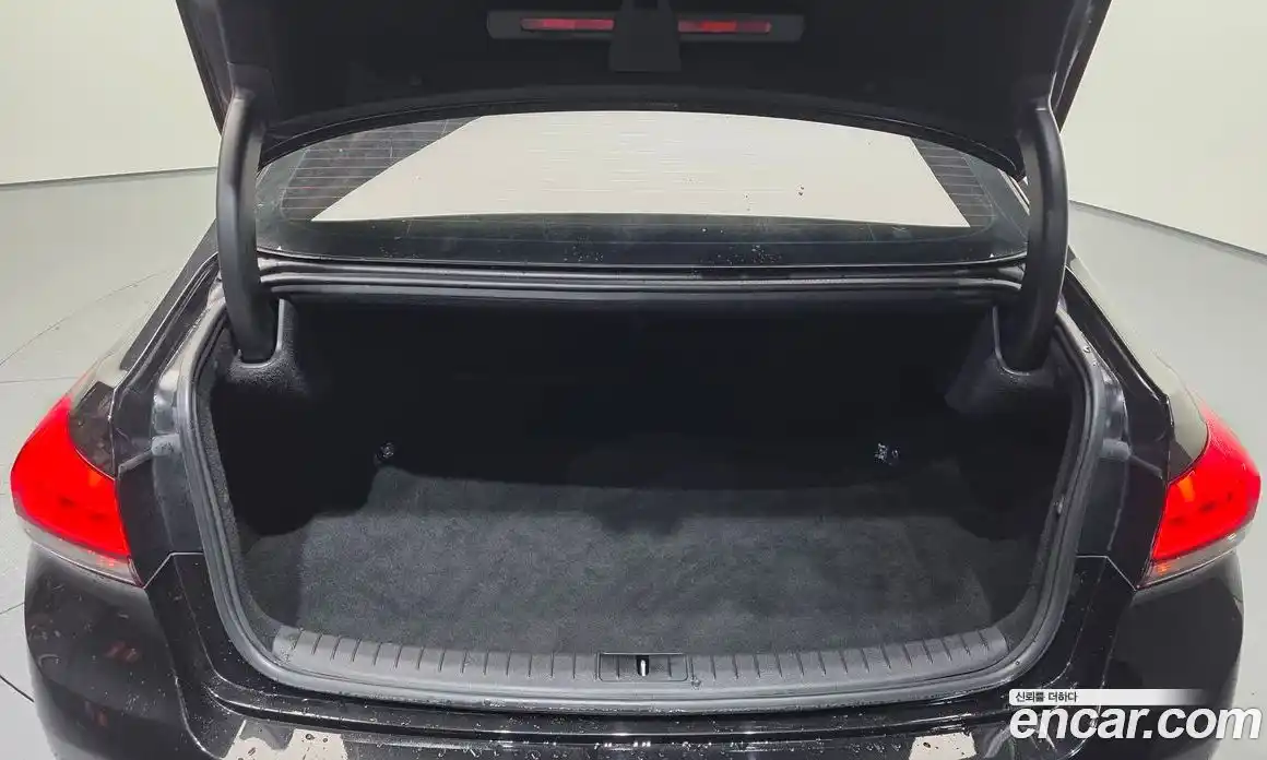 Genesis G80 2018 3.3 Автомат в Москве № 17867, фото 18