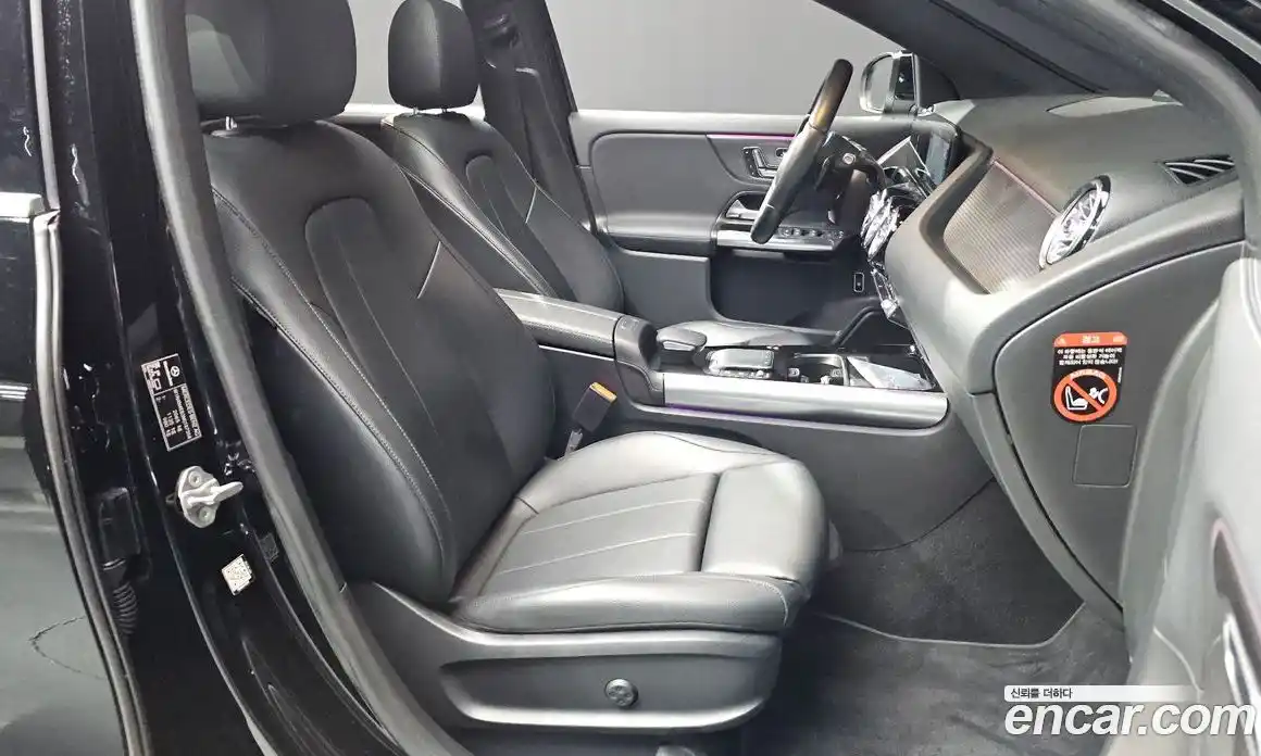 Mercedes-Benz GLA-Class 2021 2.0 Автомат в Москве № 179034, фото 11