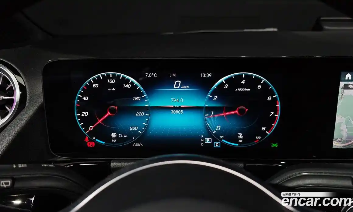 Mercedes-Benz GLA-Class 2021 2.0 Автомат в Москве № 179034, фото 8