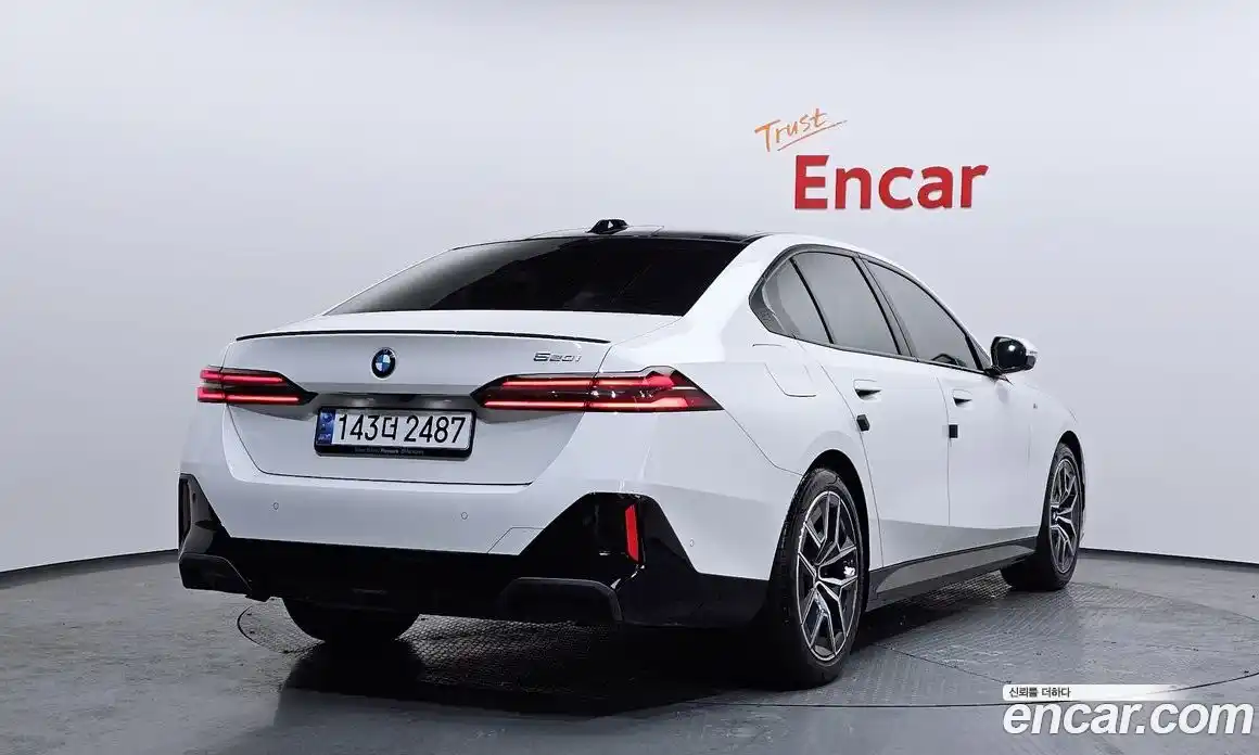 BMW 5-Series 2025 2.0 Автомат в Москве № 188421, фото 5