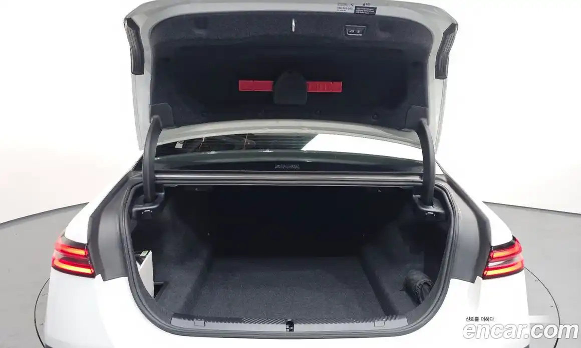 BMW 5-Series 2025 2.0 Автомат в Москве № 188421, фото 9