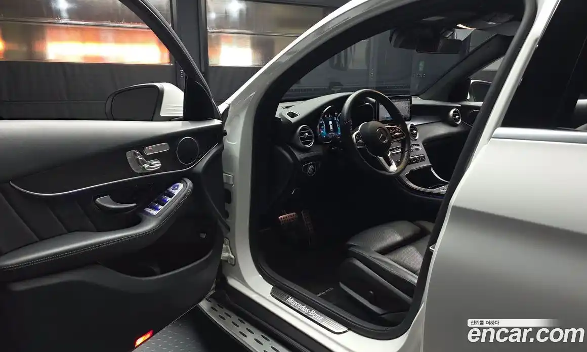 Mercedes-Benz GLC-Class 2020 2.0 Автомат в Москве № 194435, фото 3