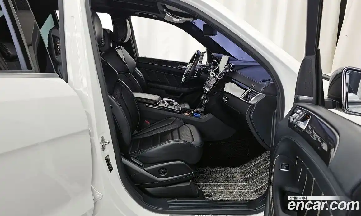 Mercedes-Benz GLE-Class 2016 5.5 Автомат в Москве № 194781, фото 11