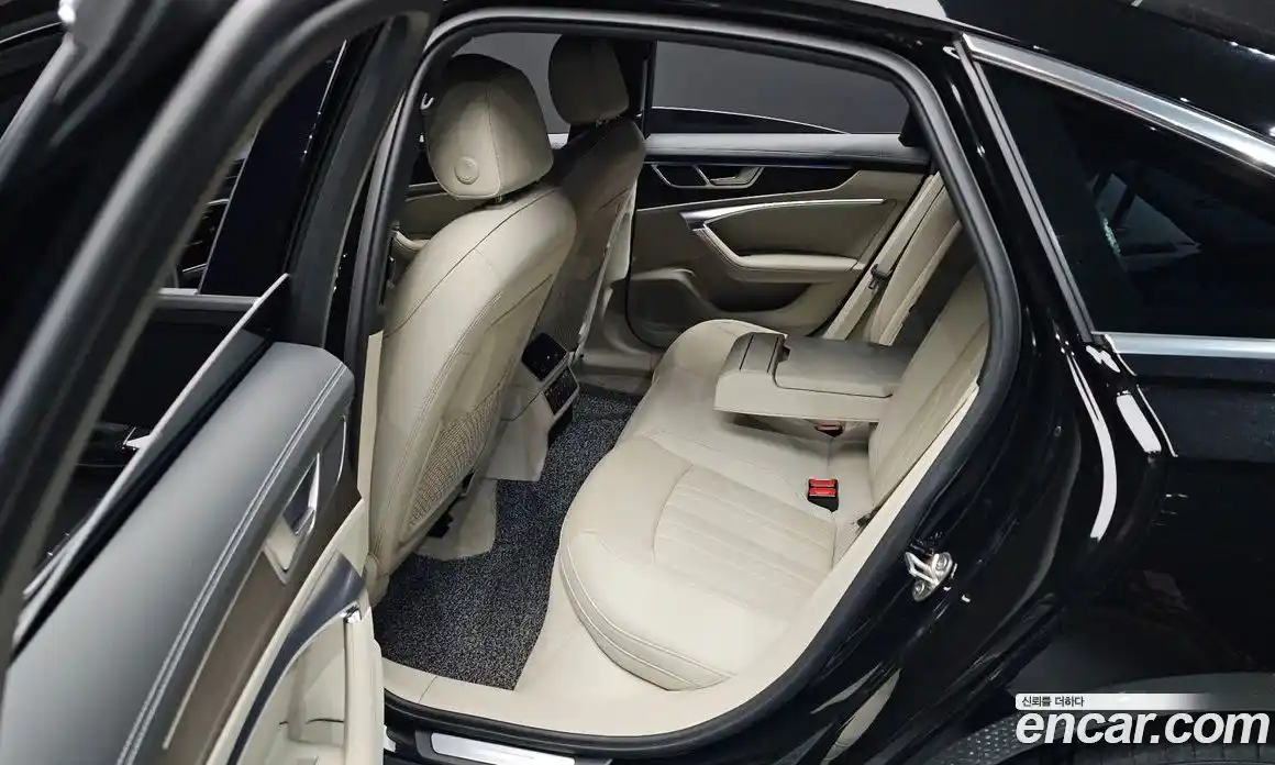 Audi A6 2021 3.0 Автомат в Москве № 196233, фото 18