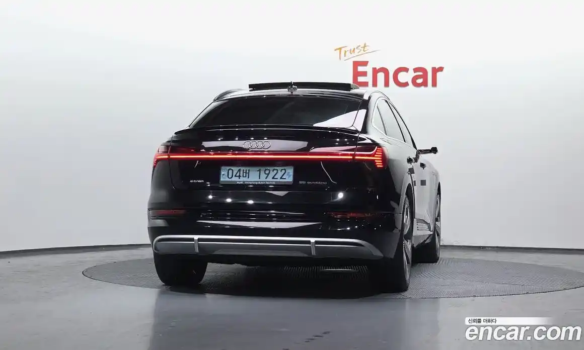 Audi e-tron 2021 0.2 Автомат в Москве № 196640, фото 4